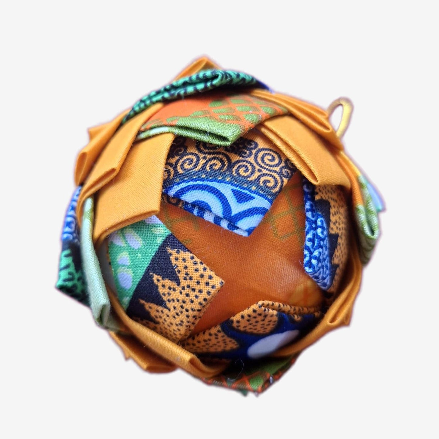 Bola de Natal Artesanal Efeito Pinha - Tons Laranja e Verde