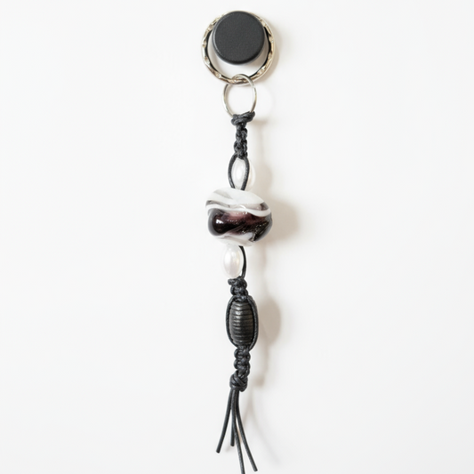Porta-Chaves Elegante com Pedra de Murano Preto e Branco