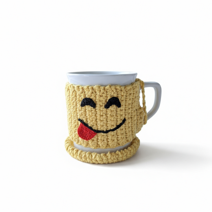 Caneca com proteção e base em Crochê.